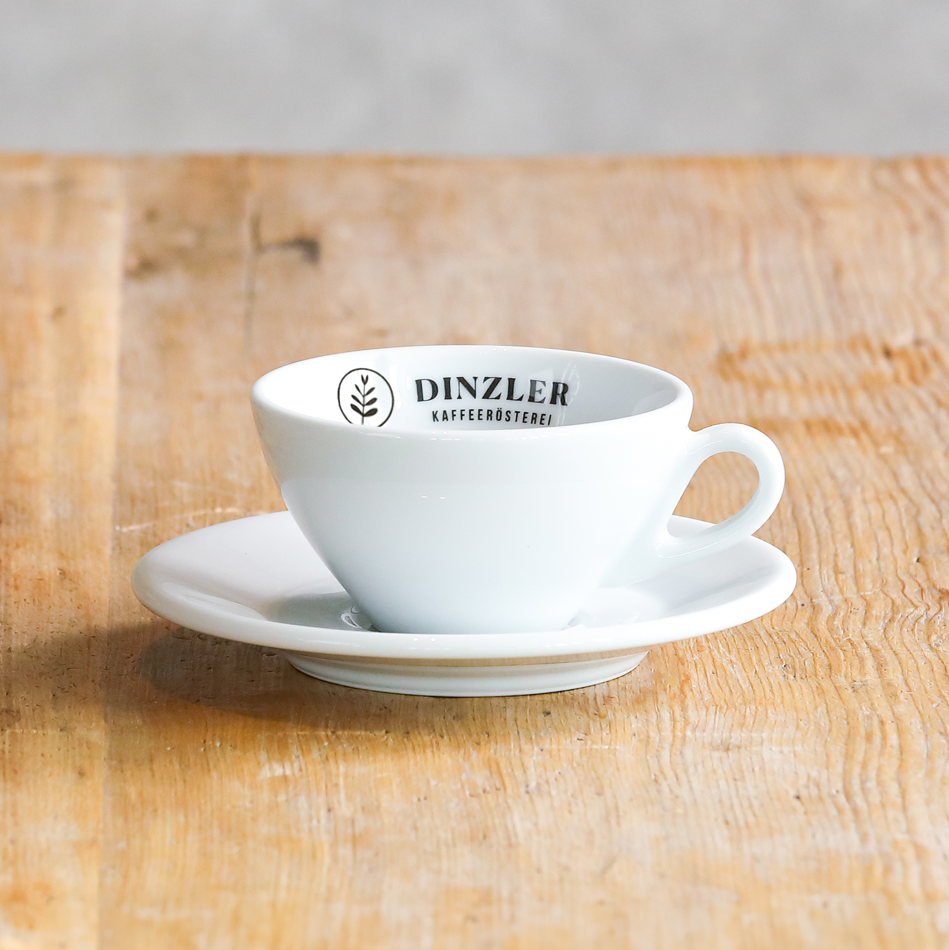 Teetasse mit DINZLER Logo| DINZLER Kaffeerösterei